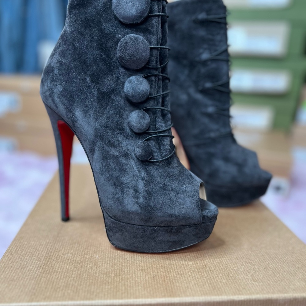 Christian Louboutin LADY BOOTON Open toe  Boots size 35.5